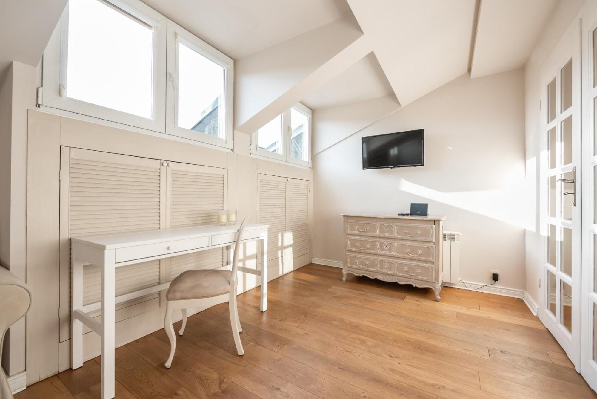 Butas Nowy Swiat 30 Luxury Warsaw